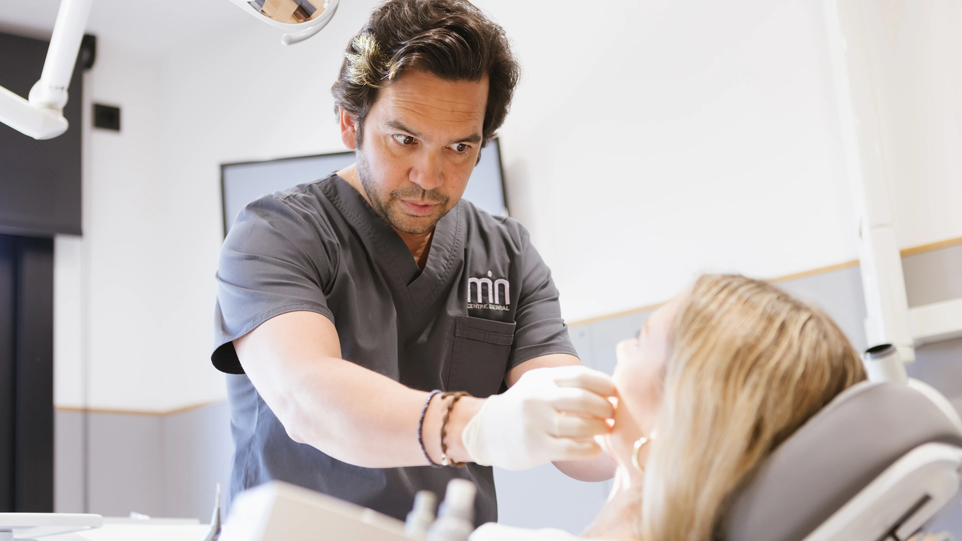 Rehabilitació oral senyals que pot caldre un pla complet en una valoració dental