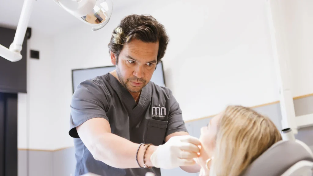 Valoració clínica de roncs i fèrula d'avanç mandibular en una consulta dental